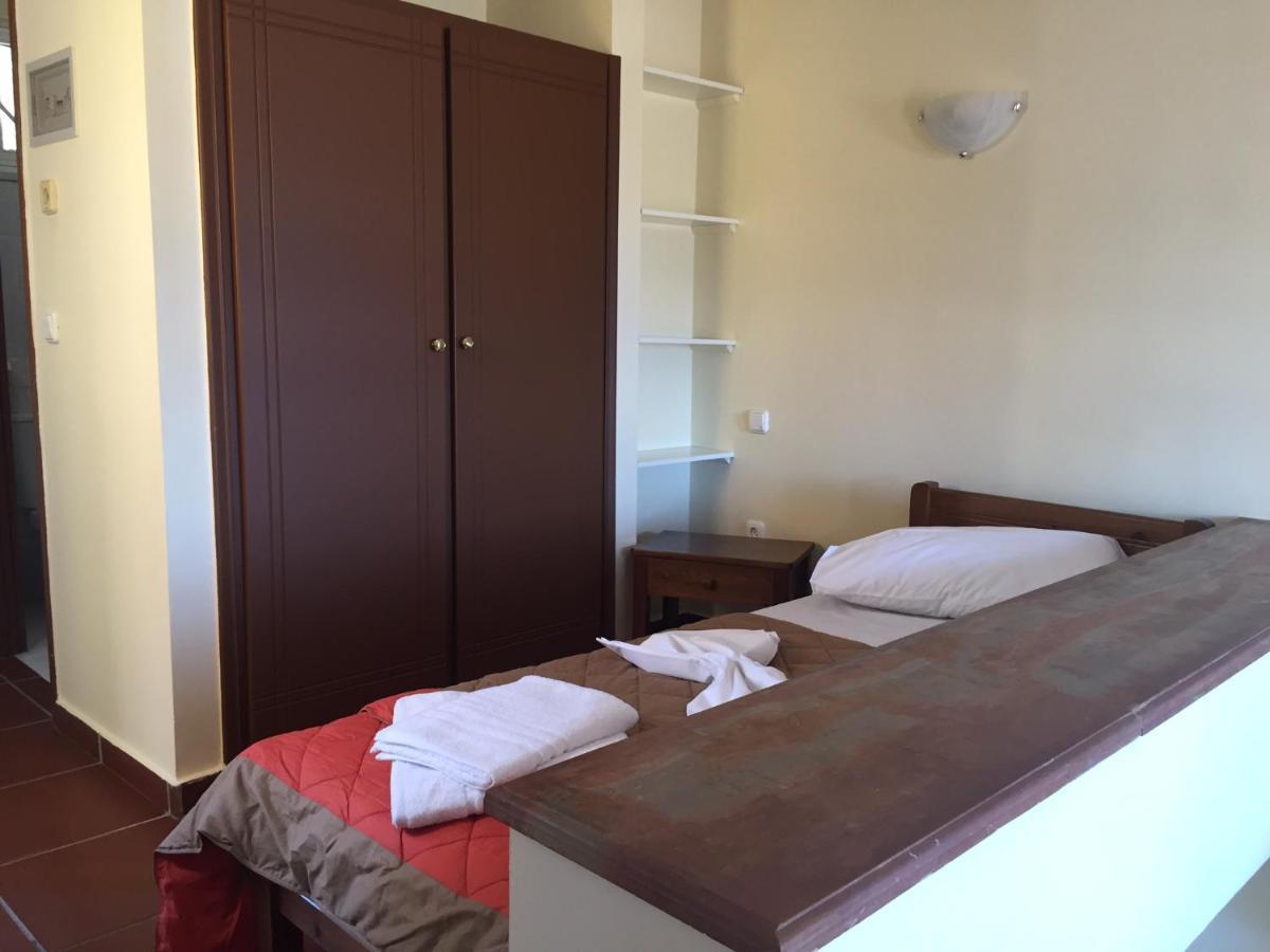 Toulipa Rooms Agia Ermioni Экстерьер фото
