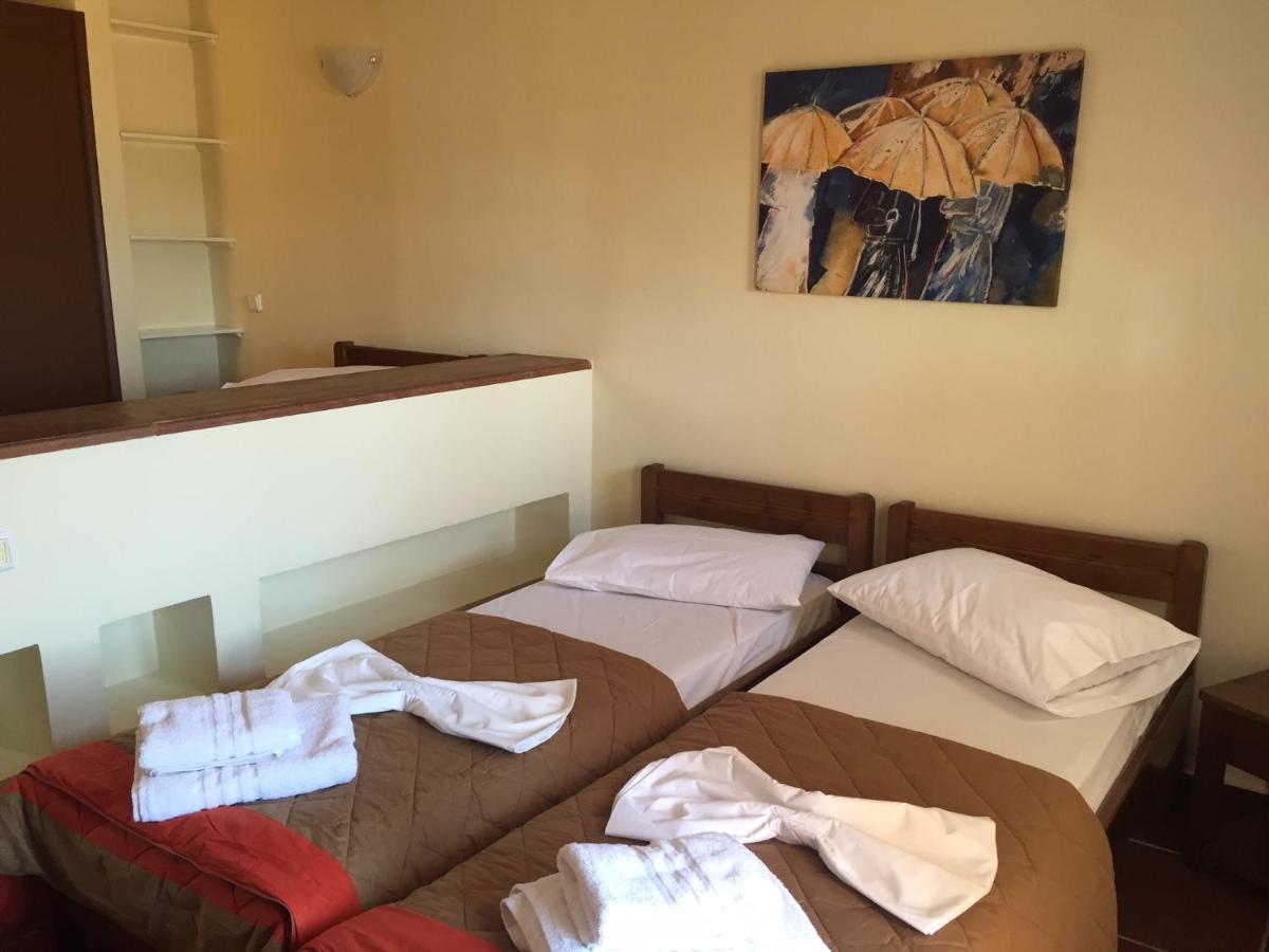 Toulipa Rooms Agia Ermioni Экстерьер фото