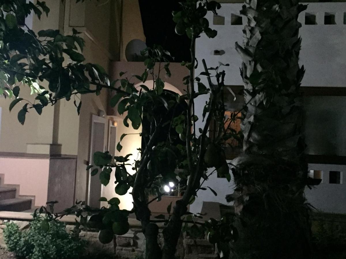Toulipa Rooms Agia Ermioni Экстерьер фото