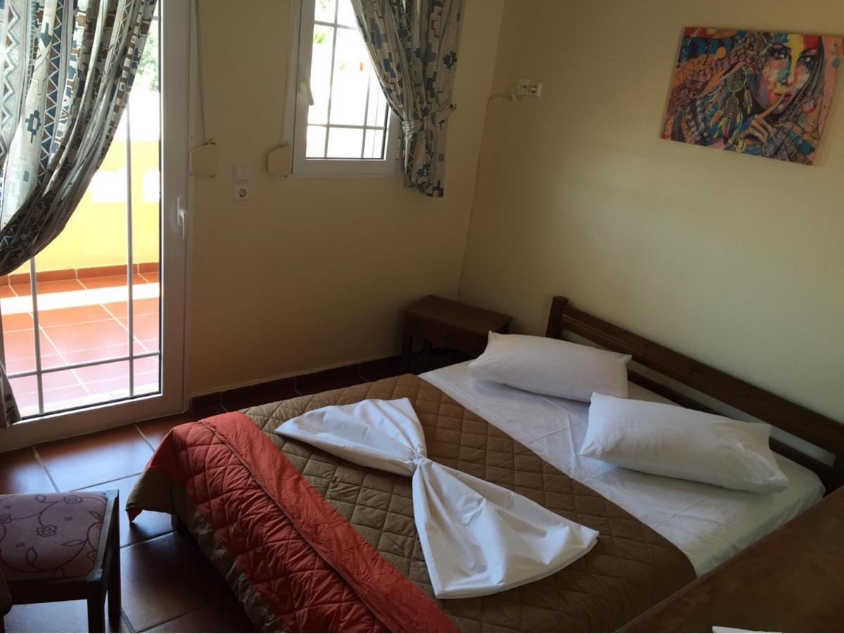 Toulipa Rooms Agia Ermioni Экстерьер фото