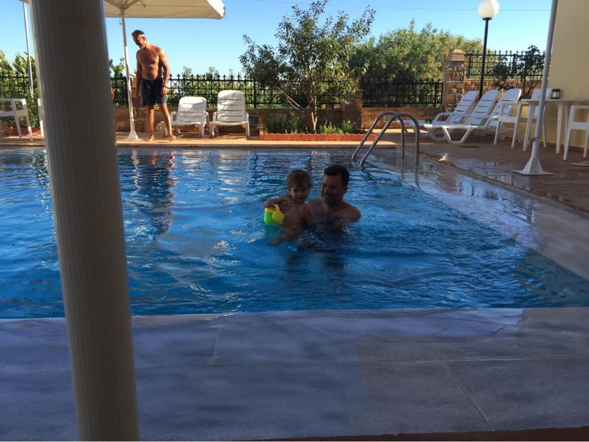 Toulipa Rooms Agia Ermioni Экстерьер фото